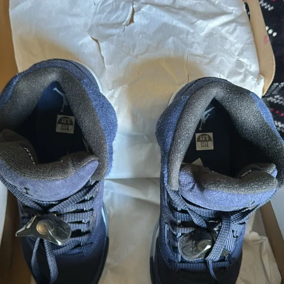 Air Jordan 5 - Picture 6 of 7